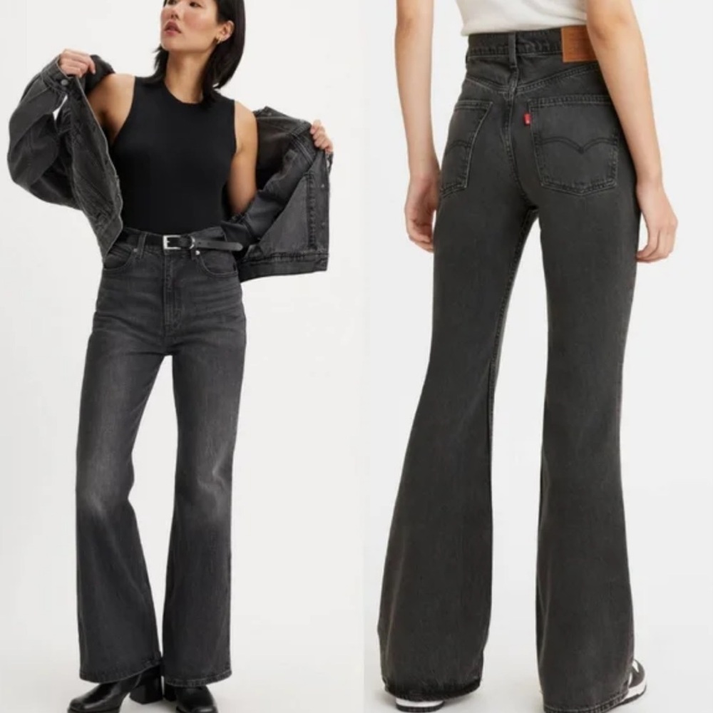 LEVI’S 70’s High Rise Flare Jeans in ‘Washed Black’ size 26.